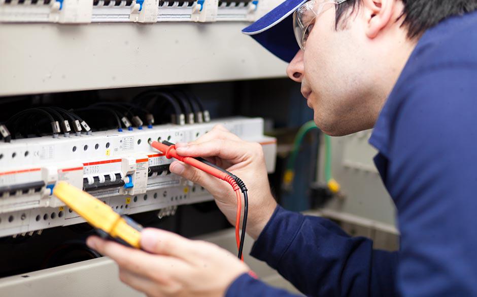 électricien dans le bâtiment Paris 6